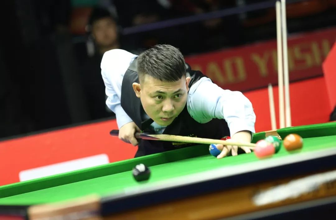 球和强大的 球和强大的